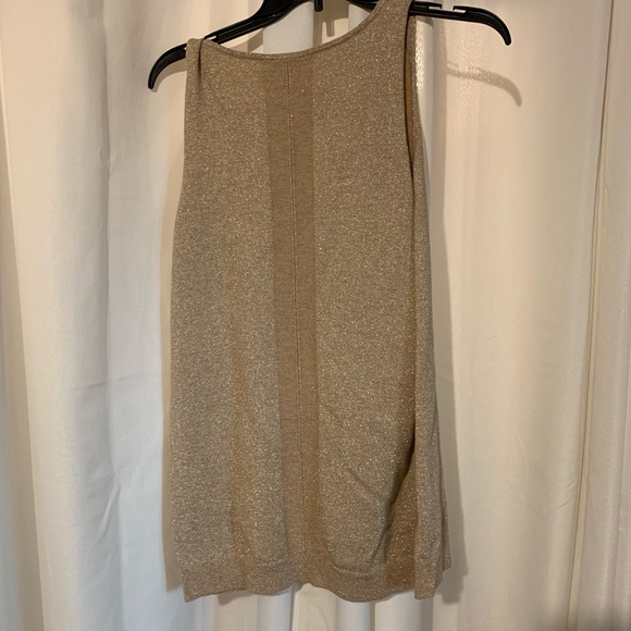 Sweater and Tank top set - Picture 2 of 4